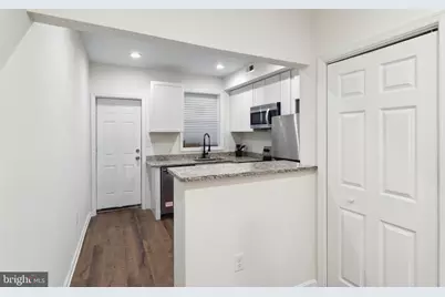 912 N Milton Avenue, Baltimore, MD 21205 - Photo 11