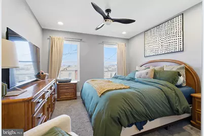 236 S Clinton Street, Baltimore, MD 21224 - Photo 13