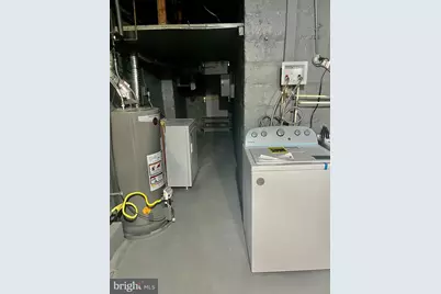 133 N Monastery Avenue, Baltimore, MD 21229 - Photo 13