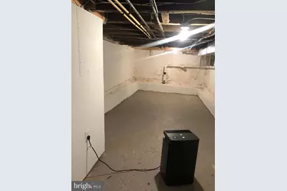 2123 E Chase Street, Baltimore, MD 21213 - Photo 21