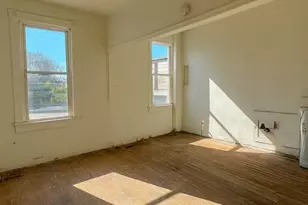 721 E 21st St, Baltimore, MD 21218 - Photo 17