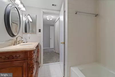 1040 Deer Ridge Drive #402, Baltimore, MD 21210 - Photo 13