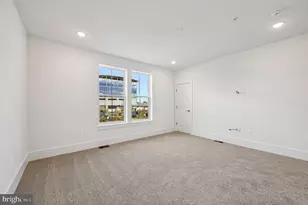 2506 A W Peninsula Dr, Baltimore, MD 21230 - Photo 15