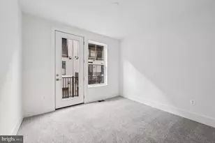 2506 A W Peninsula Dr, Baltimore, MD 21230 - Photo 23