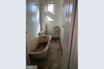 2559 W Fairmount Avenue, Baltimore, MD 21223 - Photo 9