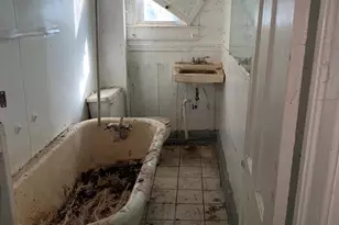 2559 W Fairmount Ave, Baltimore, MD 21223 - Photo 9