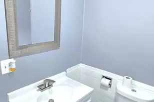 427 N Lakewood Ave, Baltimore, MD 21224 - Photo 15