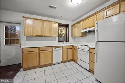 413 Griffin Court, Baltimore, MD 21231 - Photo 9