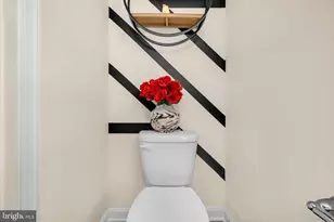 4327 Medfield Ave, Baltimore, MD 21211 - Photo 11