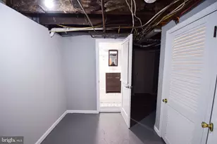 2542 W Pratt St, Baltimore, MD 21223 - Photo 29