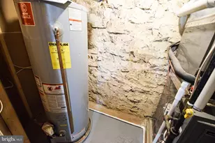 2542 W Pratt St, Baltimore, MD 21223 - Photo 31