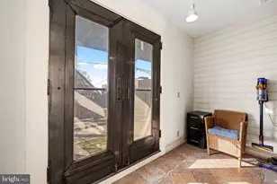 244 S Highland Ave S, Baltimore, MD 21224 - Photo 21