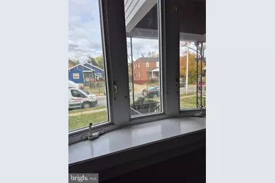 2863 Edgecombe Circle S, Baltimore, MD 21215 - Photo 5