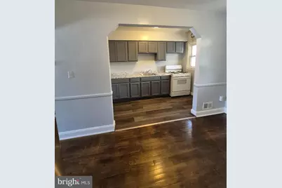 2863 Edgecombe Circle S, Baltimore, MD 21215 - Photo 9