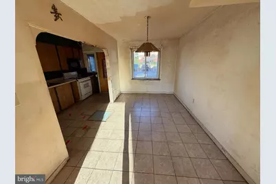 628 Roundview Road, Baltimore, MD 21225 - Photo 3