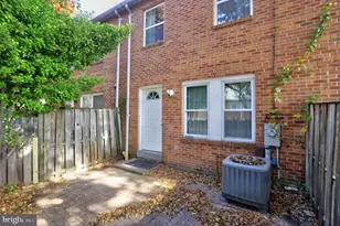 410 Washington Street N, Baltimore, MD 21231 - Photo 25