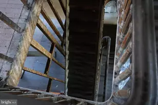 505 N Carrollton Ave, Baltimore, MD 21223 - Photo 35