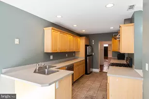 1913 E Lombard St, Baltimore, MD 21231 - Photo 11