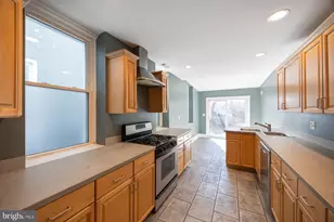 1913 E Lombard St, Baltimore, MD 21231 - Photo 9