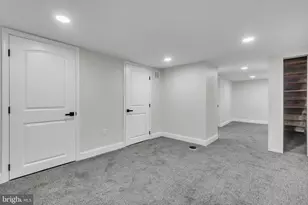 2503 Loyola Southway, Baltimore, MD 21215 - Photo 35