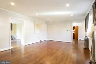 3306 Labyrinth Rd, Baltimore, MD 21215 - Photo 9