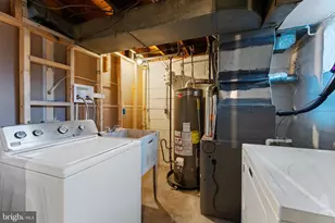 3693 Kenyon Ave, Baltimore, MD 21213 - Photo 27