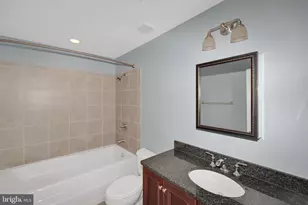 915 Valencia Ct, Baltimore, MD 21230 - Photo 33