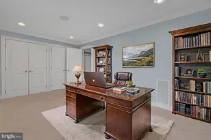 915 Valencia Ct, Baltimore, MD 21230 - Photo 49