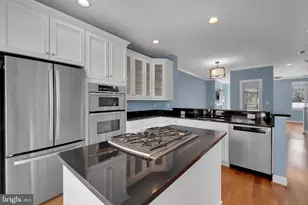 915 Valencia Ct, Baltimore, MD 21230 - Photo 5