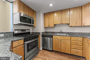 22 S Howard St, Baltimore, MD 21201 - Photo 11