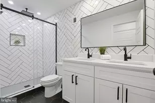 627 S Lakewood Ave, Baltimore, MD 21224 - Photo 15