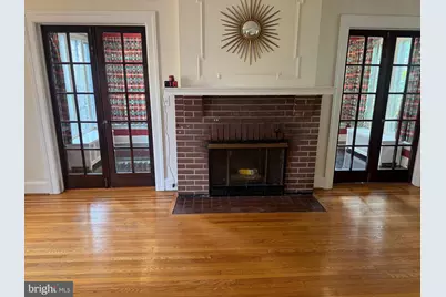 3902 Hadley Square W, Baltimore, MD 21218 - Photo 13