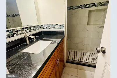 3902 Hadley Square W, Baltimore, MD 21218 - Photo 31