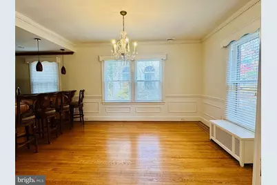 3902 Hadley Square W, Baltimore, MD 21218 - Photo 5