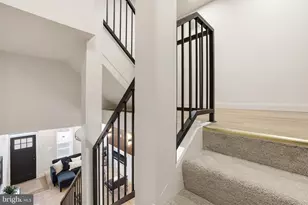 713 E 20th St, Baltimore, MD 21218 - Photo 17