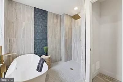 713 E 20th Street, Baltimore, MD 21218 - Photo 29