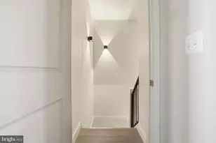 713 E 20th St, Baltimore, MD 21218 - Photo 43