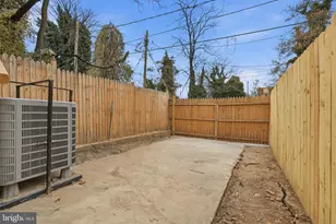 713 E 20th St, Baltimore, MD 21218 - Photo 51