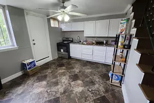 3912 Kenyon Ave, Baltimore, MD 21213 - Photo 7