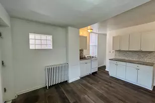 2504 N Calvert St, Baltimore, MD 21218 - Photo 9