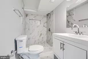 921 N Patterson Park Ave, Baltimore, MD 21205 - Photo 39