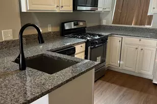 820 N Rose St, Baltimore, MD 21205 - Photo 5