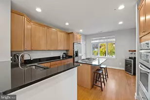 900 Valencia Ct, Baltimore, MD 21230 - Photo 19