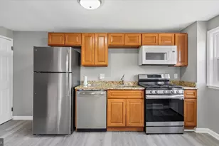 5454 Cedonia Ave, Baltimore, MD 21206 - Photo 9