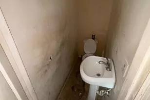 2040 Walbrook Ave, Baltimore, MD 21217 - Photo 13