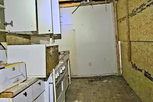 1216 N Spring St, Baltimore, MD 21213 - Photo 11