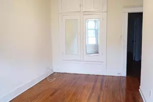 303 E 33rd St, Baltimore, MD 21218 - Photo 5