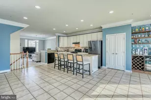 5183 Wyndholme Cir, Baltimore, MD 21229 - Photo 7