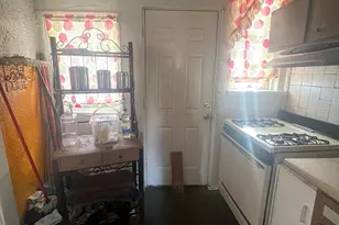 4506 Reisterstown Rd, Baltimore, MD 21215 - Photo 11