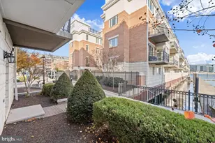 901 Valencia Ct, Baltimore, MD 21230 - Photo 9